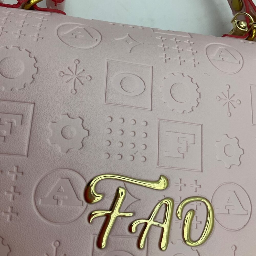 FAO Schwarz girl Glamour Go Designer Purse Embossed Logo print & bag charm - Picture 6 of 16